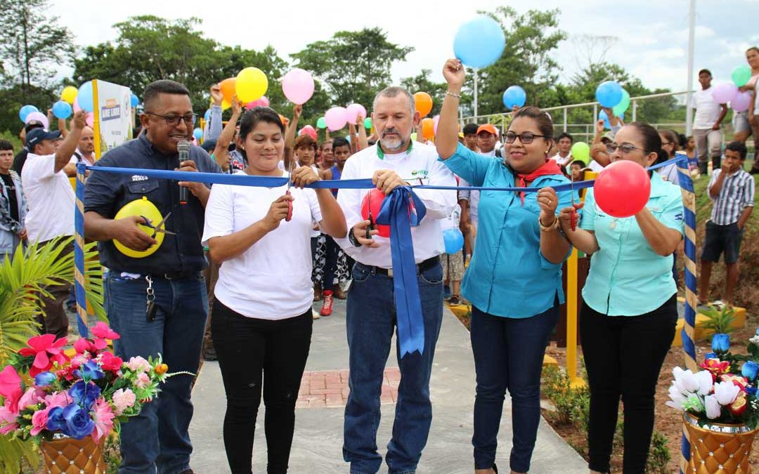 Bonanza inaugura primer gimnasio al aire libre
