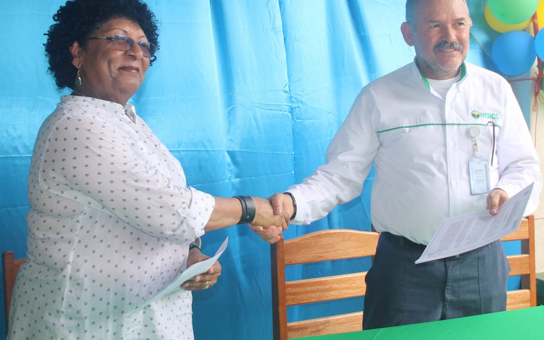 HEMCO y URACCAN firman convenio de colaboración