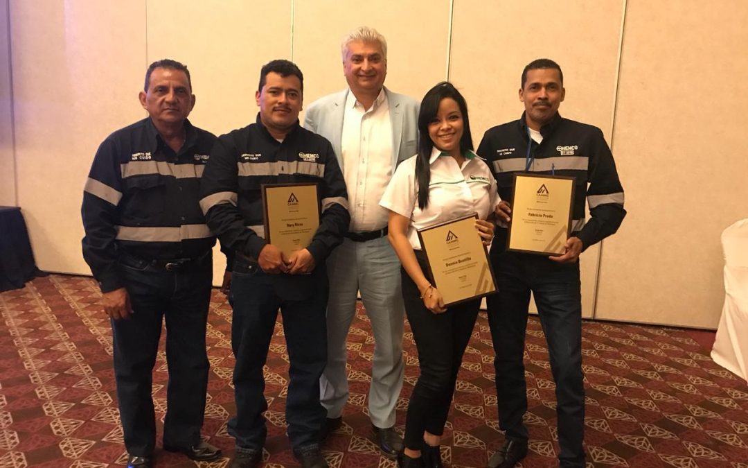 CAMINIC distingue a colaboradores de HEMCO